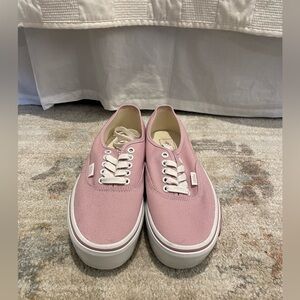 Brand New Women’s Platform Vans